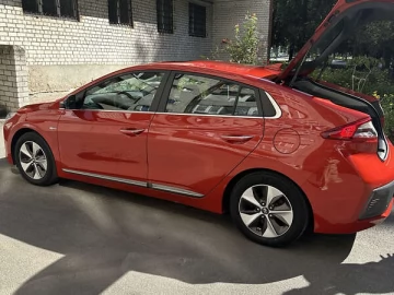 Авто Hyundai Ioniq 2017 № 7380296
