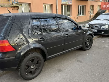 Авто Volkswagen Golf 2000 № 7380322