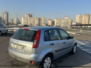 Авто Ford Fiesta 2006 № 7380826