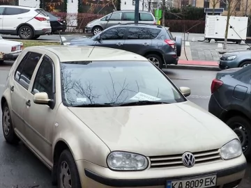 Авто Volkswagen Golf 2001 № 7380843
