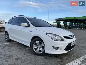 Авто Hyundai I30 2010 № 7380897