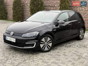 Авто Volkswagen E-Golf 2015 № 7380945