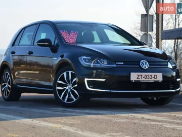 Авто Volkswagen E-Golf 2021 № 7381003