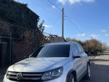 Авто Volkswagen Tiguan 2015 № 7381224