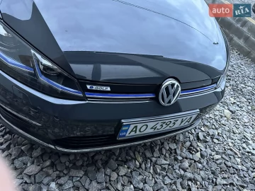 Авто Volkswagen E-Golf 2020 № 7381230