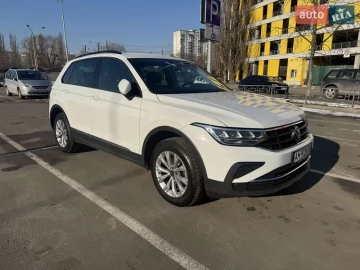 Авто Volkswagen Tiguan 2022 № 7381264