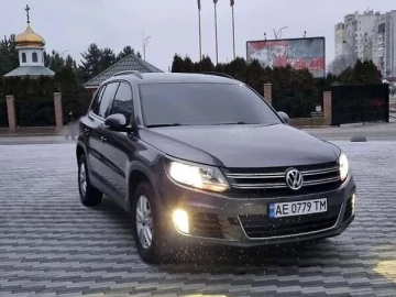 Авто Volkswagen Tiguan 2015 № 7382093