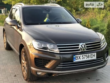 Авто Volkswagen Touareg 2015 № 7382220