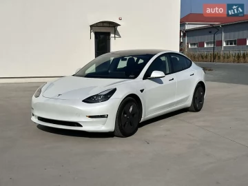Авто Tesla Model 3 2022 № 7382660