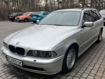 Авто BMW 5 Series 2002 № 7382768