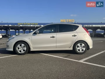 Авто Hyundai I30 2011 № 7382993