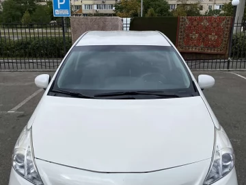 Авто Toyota Prius V 2013 № 7383071