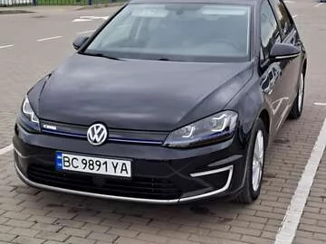 Авто Volkswagen E-Golf 2016 № 7383447