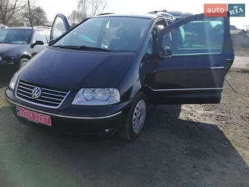 Авто Volkswagen Sharan 2010 № 7383923