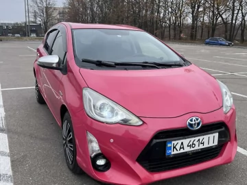 Авто Toyota Aqua 2015 № 7383943