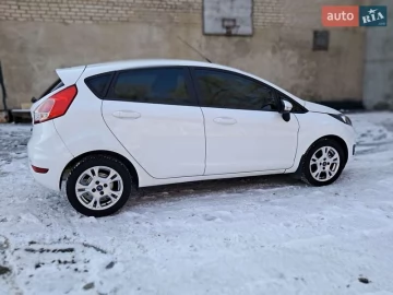 Авто Ford Fiesta 2013 № 7384504