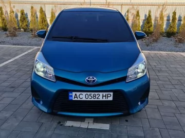 Авто Toyota Yaris 2014 № 7384680