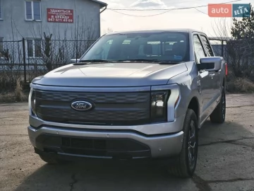 Авто Ford F-150 2023 № 7384886