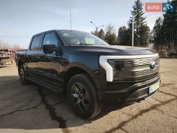 Авто Ford F-150 2023 № 7384904