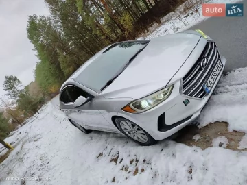 Авто Hyundai Elantra 2016 № 7385518