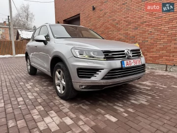 Авто Volkswagen Touareg 2015 № 7385919