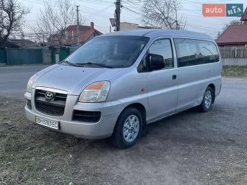 Авто Hyundai H-1 2005 № 7386100