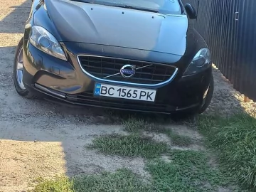 Авто Volvo V40 2015 № 7386614