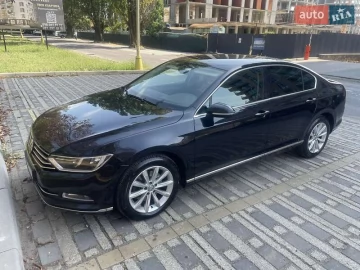 Авто Volkswagen Passat 2018 № 7386771