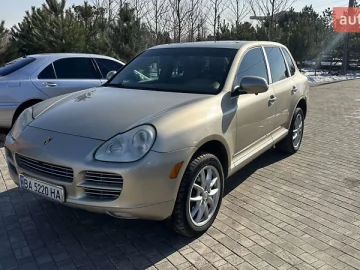 Авто Porsche Cayenne 2005 № 7387488
