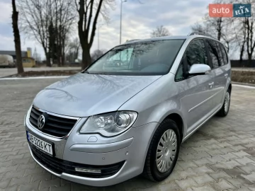 Авто Volkswagen Touran 2008 № 7388587