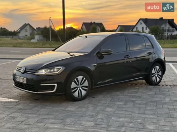 Авто Volkswagen E-Golf 2017 № 7388991