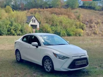 Авто Toyota Yaris 2016 № 7389636