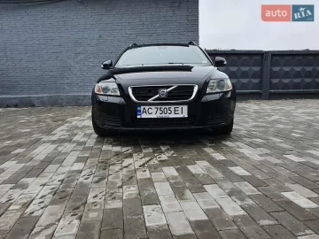 Авто Volvo V50 2009 № 7390440