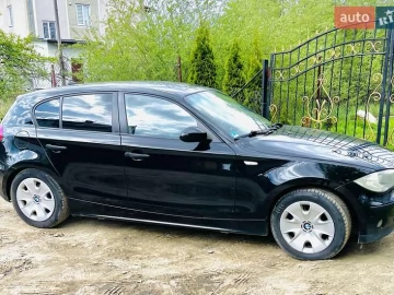 Авто BMW 1 Series 2006 № 7390681