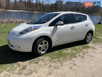 Авто Nissan Leaf 2015 № 7390903