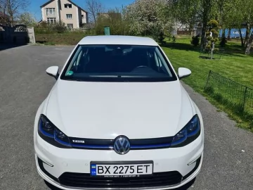 Авто Volkswagen E-Golf 2017 № 7391211