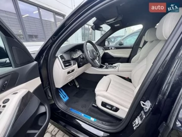 Авто BMW X5 2022 № 7391417