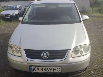 Авто Volkswagen Touran 2004 № 7391803