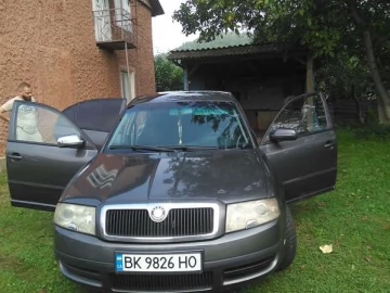Авто Skoda Superb 2004 № 7391816