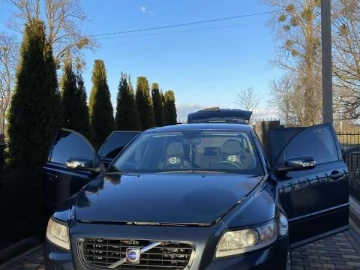 Авто Volvo V50 2008 № 7391988
