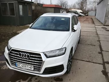 Авто Audi Q7 2016 № 7393417