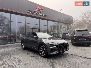 Авто Audi Q8 2020 № 7393481