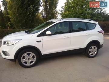 Авто Ford Kuga 2017 № 7394038