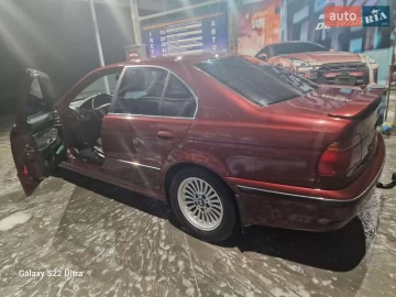 Авто BMW 5 Series 1999 № 7394503