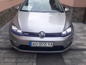 Авто Volkswagen E-Golf 2014 № 7394953