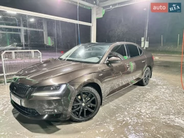 Авто Skoda Superb 2016 № 7395384