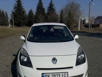 Авто Renault Grand Scenic 2011 № 7395817