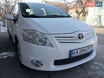 Авто Toyota Auris 2012 № 7395962