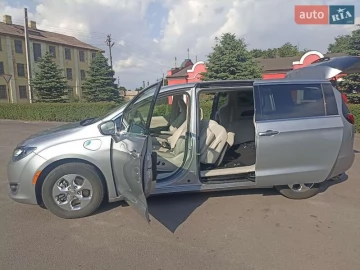Авто Chrysler Pacifica 2018 № 7396311