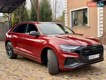 Авто Audi Q8 2021 № 7396457